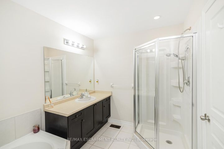 Photo 30 at 13 - 370 Stonehenge Drive, Meadowlands, Hamilton