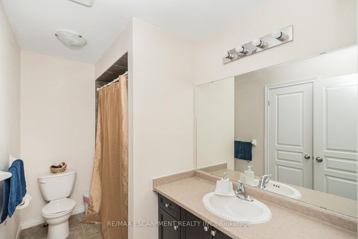 Photo 33 at 13 - 370 Stonehenge Drive, Meadowlands, Hamilton