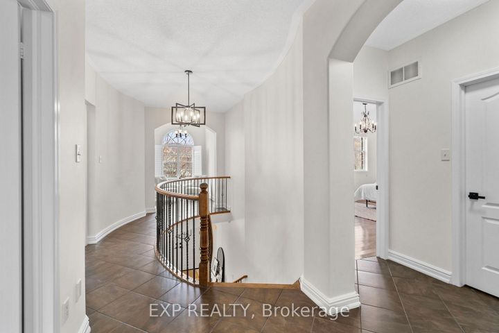 Photo 35 at 106 Arborglen Drive, Georgetown, Halton Hills