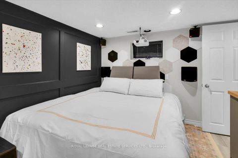 Photo 30 at 239 Heath Street E, Moore Park, Toronto