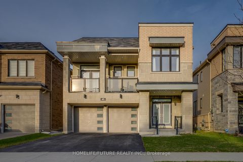 Photo 4 at 47 Clipper Lane, Bowmanville, Clarington