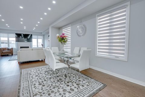 Photo 6 at 47 Clipper Lane, Bowmanville, Clarington