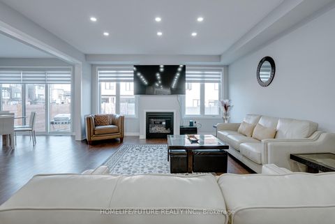 Photo 10 at 47 Clipper Lane, Bowmanville, Clarington