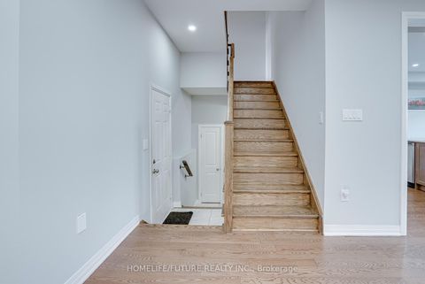 Photo 16 at 47 Clipper Lane, Bowmanville, Clarington