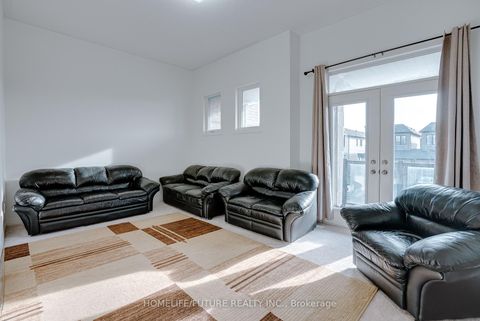 Photo 18 at 47 Clipper Lane, Bowmanville, Clarington