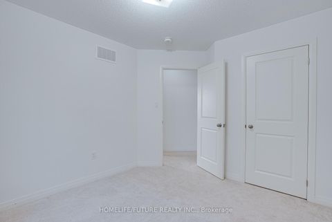 Photo 23 at 47 Clipper Lane, Bowmanville, Clarington