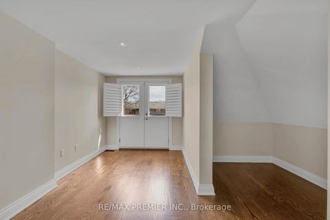 Photo 19 at 215 Grace Street, Little Italy, Toronto