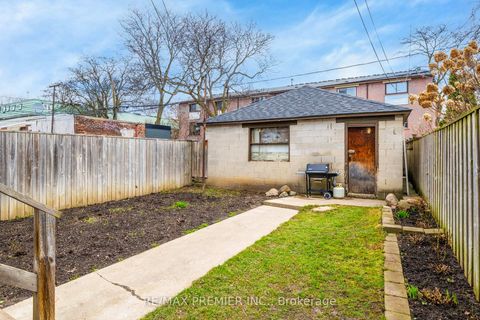 Photo 32 at 215 Grace Street, Little Italy, Toronto