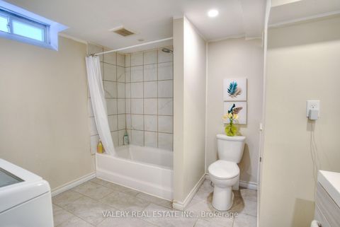 Photo 5 at 848 Attersley Dr Drive, Pinecrest, Oshawa