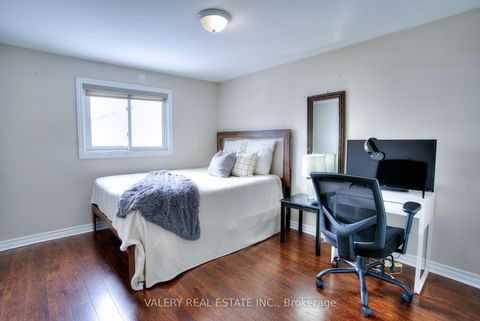 Photo 21 at 848 Attersley Dr Drive, Pinecrest, Oshawa