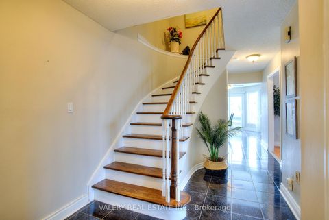 Photo 39 at 848 Attersley Dr Drive, Pinecrest, Oshawa