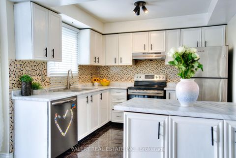 Photo 41 at 848 Attersley Dr Drive, Pinecrest, Oshawa