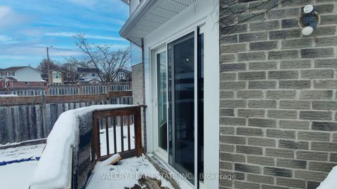 Photo 43 at 848 Attersley Dr Drive, Pinecrest, Oshawa