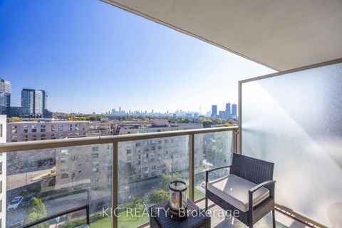 Photo 3 at 901 - 812 Lansdowne Avenue, Junction, Toronto