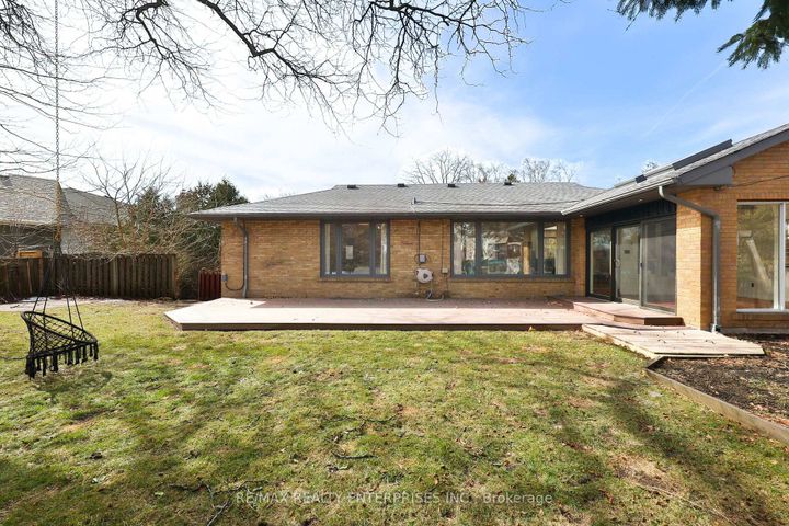 Photo 38 at 1439 Larchview Trail, Lakeview, Mississauga