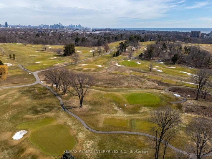 Photo 45 at 1439 Larchview Trail, Lakeview, Mississauga