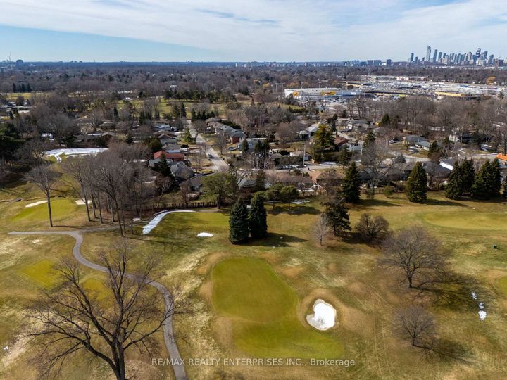 Photo 46 at 1439 Larchview Trail, Lakeview, Mississauga