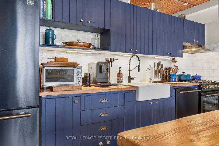 Photo 15 at 216 - 365 Dundas Street E, Moss Park, Toronto