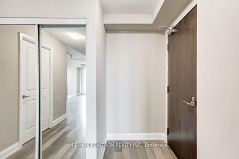 Photo 2 at 615 - 370 Highway 7, Doncrest, Richmond Hill