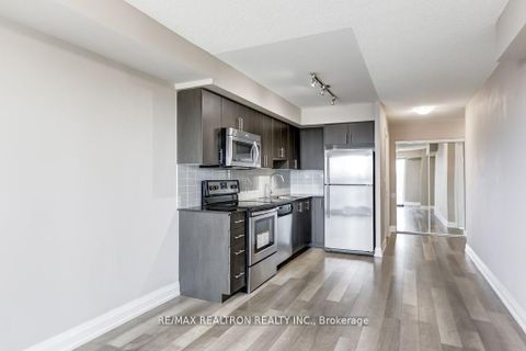 Photo 11 at 615 - 370 Highway 7, Doncrest, Richmond Hill