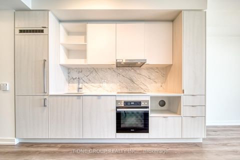 Photo 12 at 6807 - 138 Downes Street, Waterfront Communities C8, Toronto