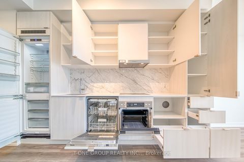 Photo 13 at 6807 - 138 Downes Street, Waterfront Communities C8, Toronto