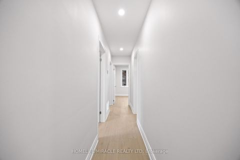 Photo 19 at 46 Flintwick Drive, Bendale, Toronto