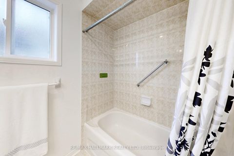 Photo 25 at 129 Knapton Drive, Woodland Hill, Newmarket