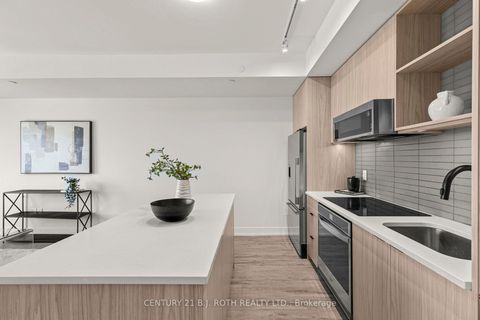 Photo 8 at 715 - 185 Dunlop Street E, Lakeshore, Barrie