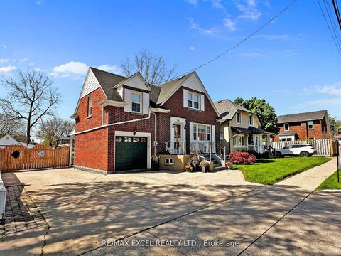 Photo 2 at 341 Richmond Street E, O'Neill, Oshawa