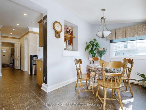 Photo 13 at 341 Richmond Street E, O'Neill, Oshawa