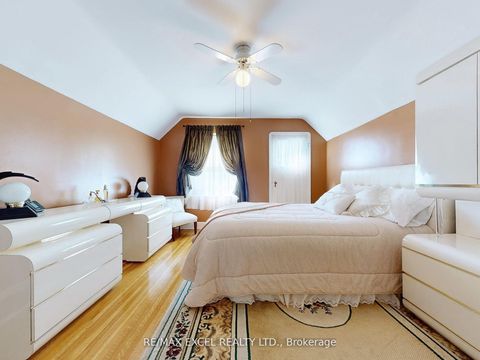 Photo 23 at 341 Richmond Street E, O'Neill, Oshawa