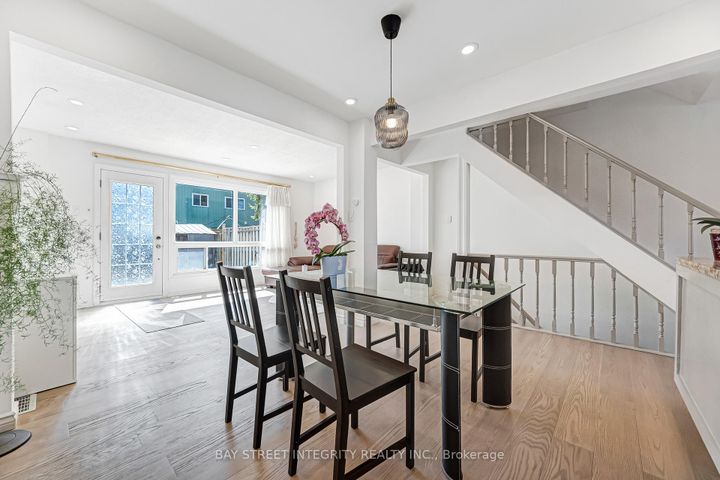 Photo 10 at 20 Elsa Vine Way, Bayview Village, Toronto