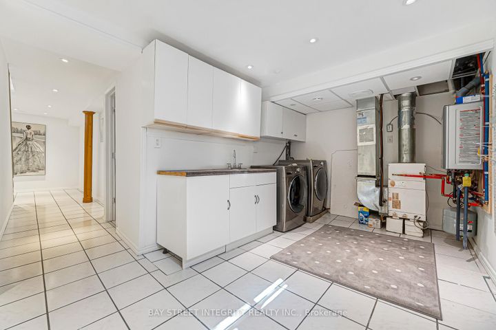 Photo 39 at 20 Elsa Vine Way, Bayview Village, Toronto