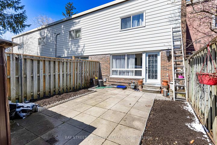 Photo 42 at 20 Elsa Vine Way, Bayview Village, Toronto