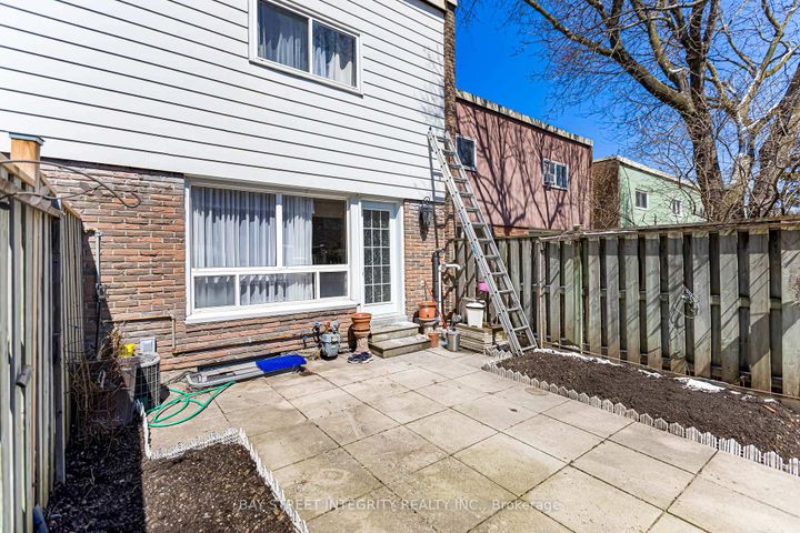 Photo 43 at 20 Elsa Vine Way, Bayview Village, Toronto