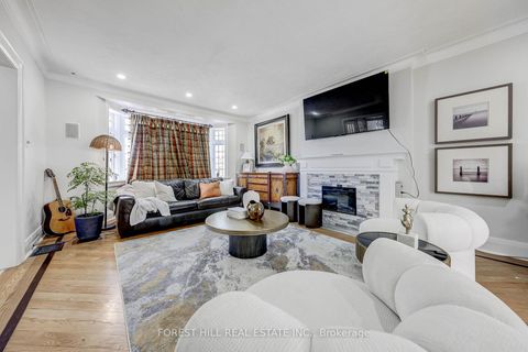 Photo 10 at 607 Spadina Road, Forest Hill South, Toronto