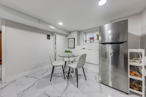 Photo 34 at 607 Spadina Road, Forest Hill South, Toronto