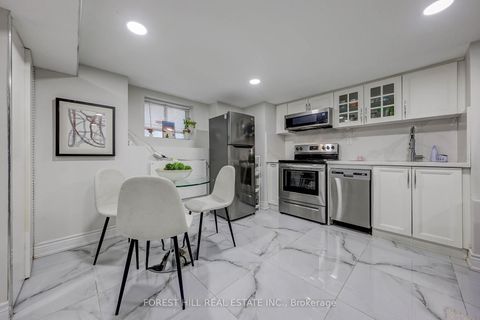 Photo 35 at 607 Spadina Road, Forest Hill South, Toronto