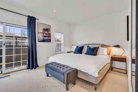 Photo 21 at 50 Stanley Terrace, Niagara, Toronto