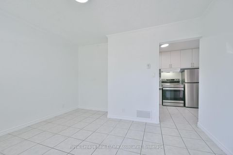 Photo 5 at 20 East Drive, Smythe, Toronto