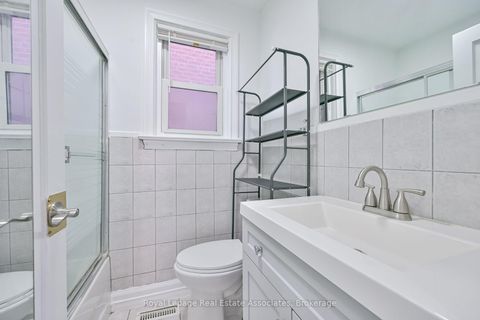 Photo 12 at 20 East Drive, Smythe, Toronto