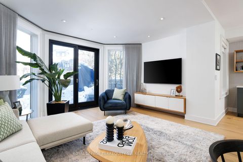 Photo 11 at 96 Summerhill Avenue, Moore Park, Toronto