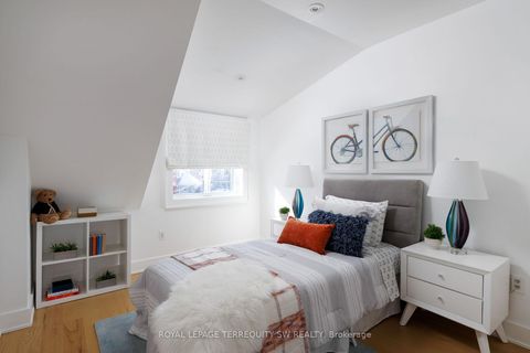 Photo 27 at 96 Summerhill Avenue, Moore Park, Toronto