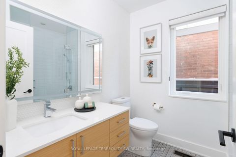 Photo 31 at 96 Summerhill Avenue, Moore Park, Toronto