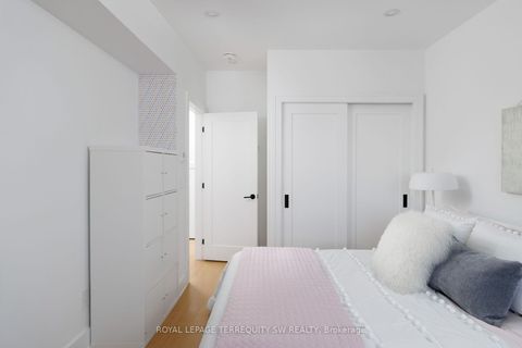 Photo 34 at 96 Summerhill Avenue, Moore Park, Toronto