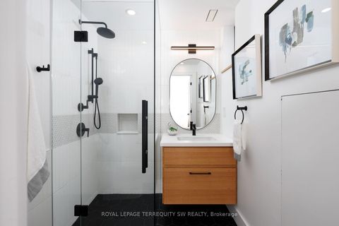 Photo 39 at 96 Summerhill Avenue, Moore Park, Toronto