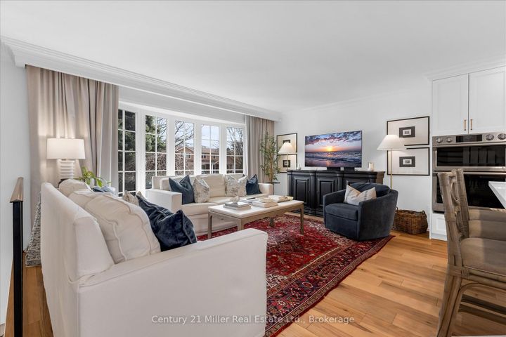 Photo 6 at 194 SOLINGATE Drive, BR Bronte, Oakville