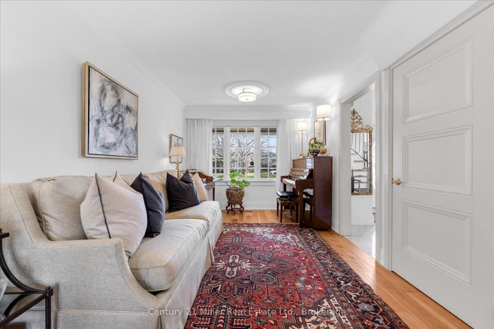 Photo 16 at 194 SOLINGATE Drive, BR Bronte, Oakville