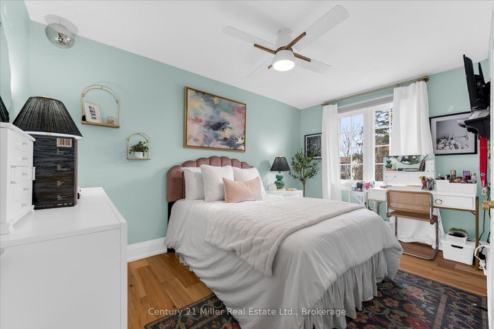 Photo 19 at 194 SOLINGATE Drive, BR Bronte, Oakville